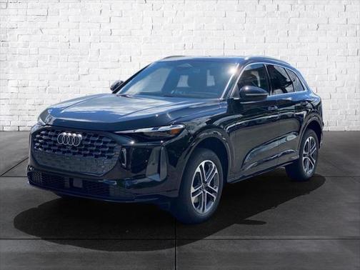 2025 Audi Q5 Premium