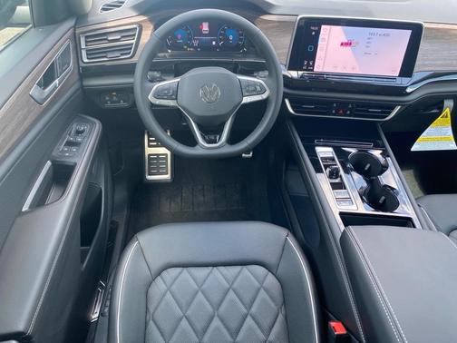 2026 Volkswagen Atlas 2.0T SEL Premium R-Line 4MOTION