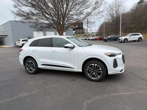 2025 Audi Q5 Premium Plus TFSI quattro S tronic