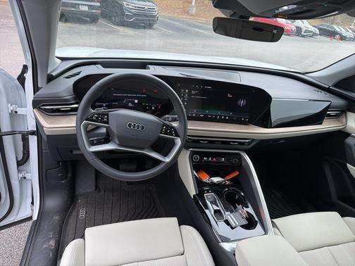 2025 Audi Q5 Premium Plus TFSI quattro S tronic