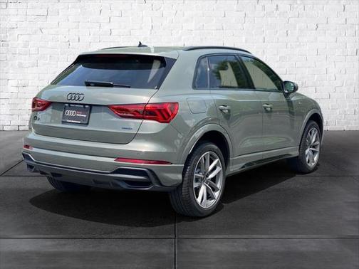 2025 Audi Q3 Premium 45 TFSI S line quattro Tiptronic