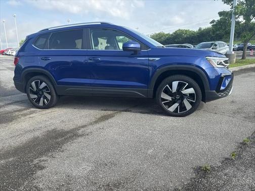 2024 Volkswagen Taos 1.5T SEL