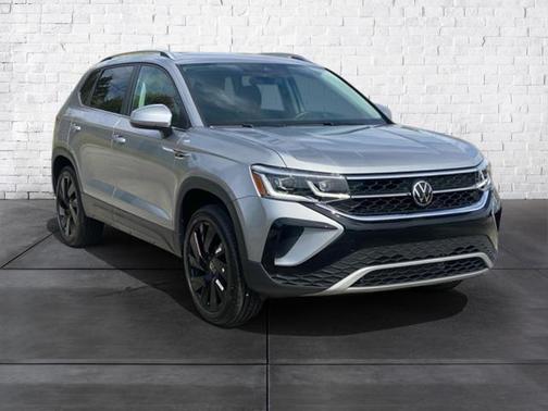 2024 Volkswagen Taos 1.5T SEL