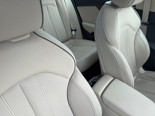 2023 Audi A4 40 Premium Plus