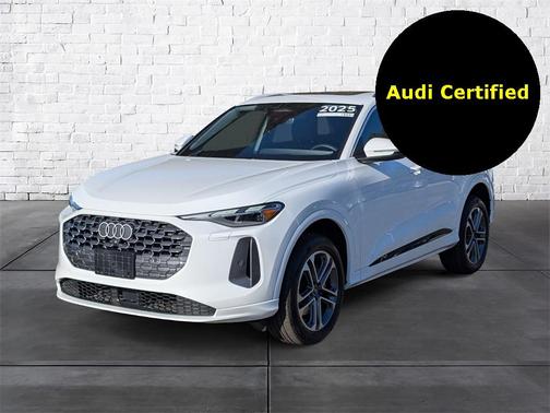 2025 Audi Q5 Premium TFSI quattro S tronic
