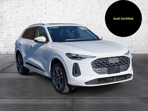 2025 Audi Q5 Premium TFSI quattro S tronic