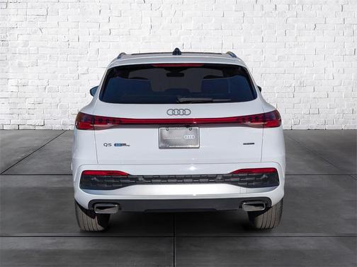 2025 Audi Q5 Premium TFSI quattro S tronic