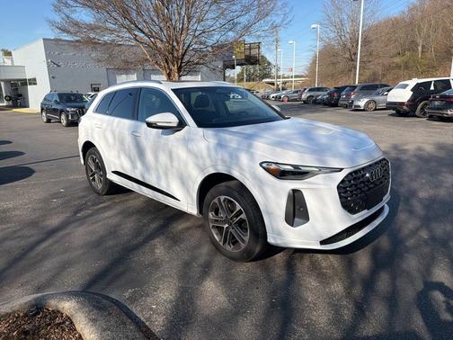 2025 Audi Q5 Premium TFSI quattro S tronic