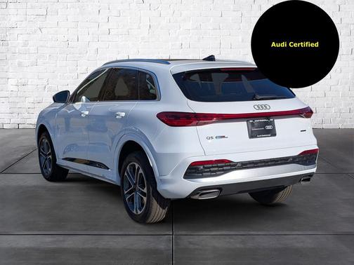 2025 Audi Q5 Premium TFSI quattro S tronic