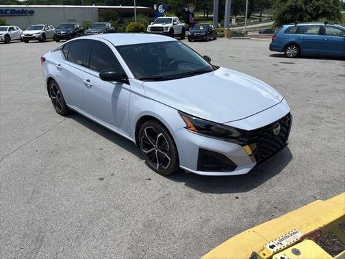 2024 Nissan Altima SR FWD