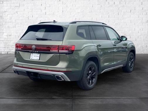 2025 Volkswagen Atlas 2.0T Peak Edition
