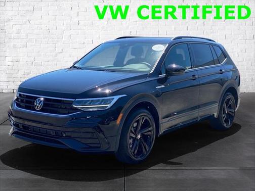 2024 Volkswagen Tiguan 2.0T SE R-Line Black