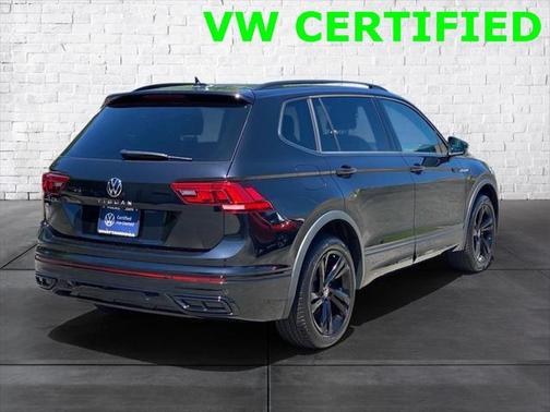 2024 Volkswagen Tiguan 2.0T SE R-Line Black