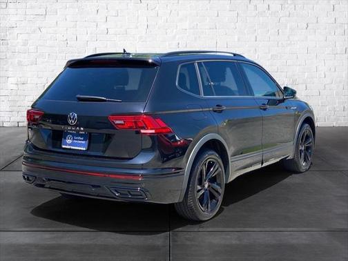 2024 Volkswagen Tiguan 2.0T SE R-Line Black