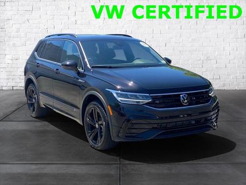 2024 Volkswagen Tiguan 2.0T SE R-Line Black
