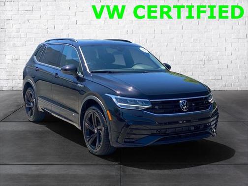 2024 Volkswagen Tiguan 2.0T SE R-Line Black