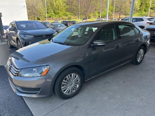 2014 Volkswagen Passat 1.8T S