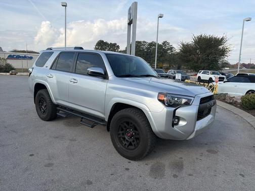 2022 Toyota 4Runner SR5