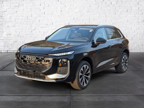 Mythos Black Metallic 2026 Audi Q3 S line