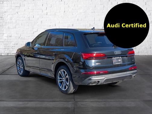 2025 Audi Q7 45 Premium