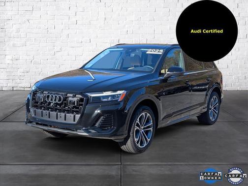 2025 Audi Q7 45 Premium