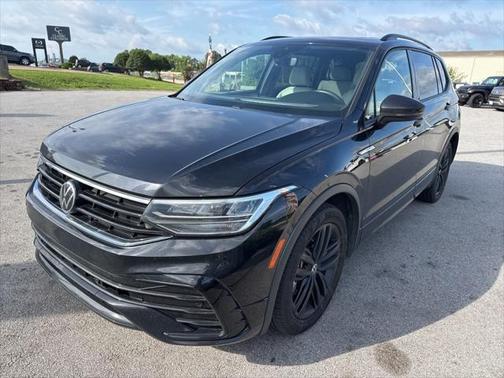 2022 Volkswagen Tiguan 2.0T SE R-Line Black