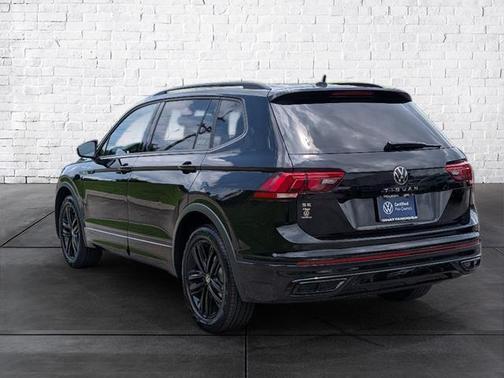 2022 Volkswagen Tiguan 2.0T SE R-Line Black