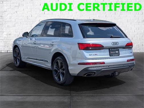 2025 Audi Q7 55 Premium Plus