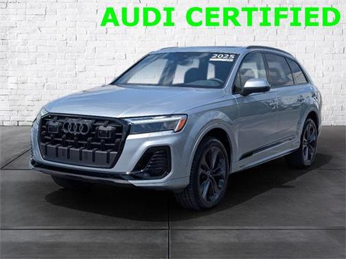 2025 Audi Q7 55 Premium Plus