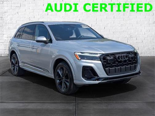 2025 Audi Q7 55 Premium Plus