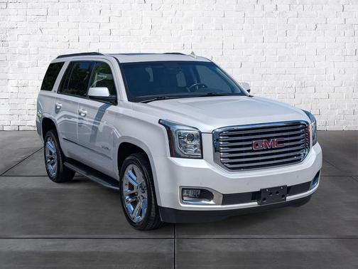 White Frost Tricoat 2018 GMC Yukon SLT