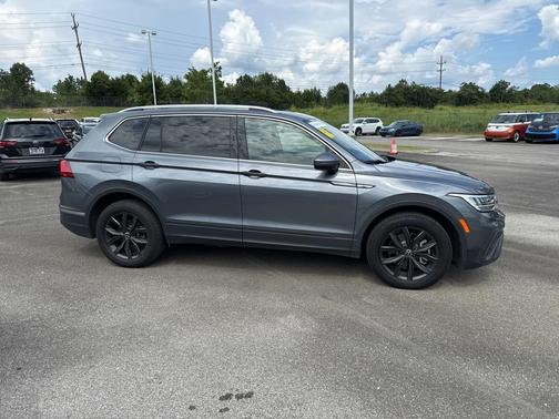2024 Volkswagen Tiguan 2.0T SE 4MOTION
