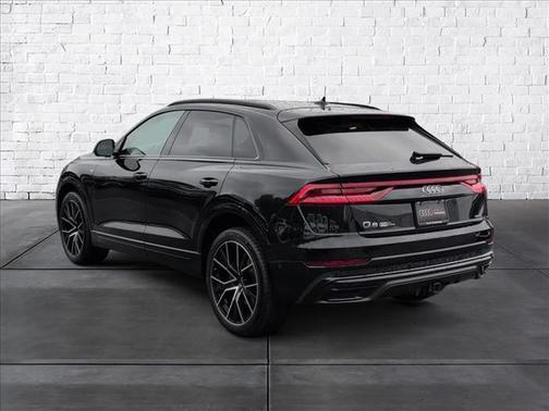 2021 Audi Q8 55 Premium Plus