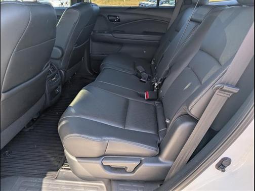 2023 Honda Passport AWD Elite