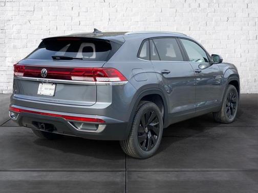 2025 Volkswagen Atlas Cross Sport 2.0T SE w/Technology
