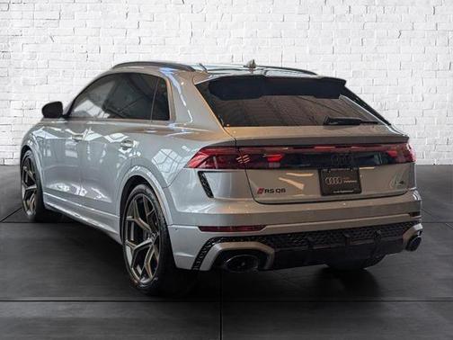 2025 Audi RS Q8 4.0T