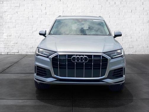 2022 Audi Q7 55 Premium Plus