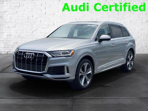 2022 Audi Q7 55 Premium Plus