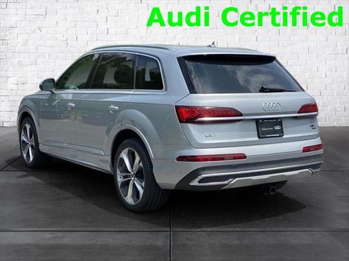 2022 Audi Q7 55 Premium Plus