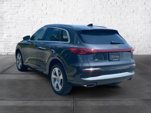 2025 Audi Q5 Premium Plus