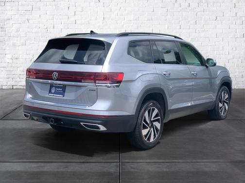 2024 Volkswagen Atlas 2.0T SE w/Technology 4MOTION