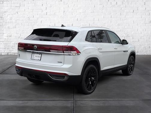2026 Volkswagen Atlas Cross Sport 2.0T SE w/Technology 4MOTION