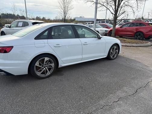 2025 Audi A4 45 S line Premium