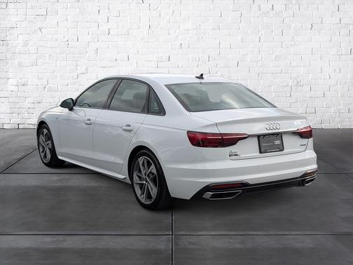 2025 Audi A4 45 S line Premium