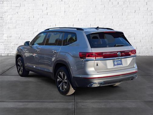 2025 Volkswagen Atlas 2.0T SE
