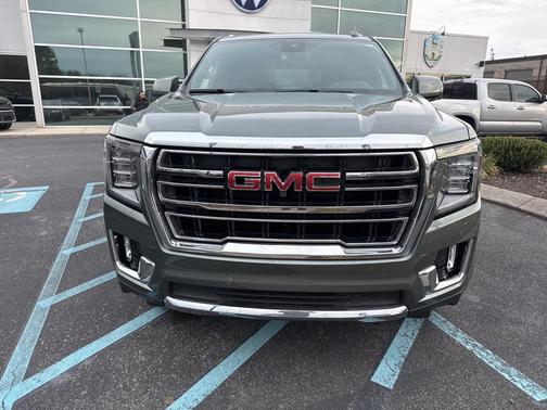2024 GMC Yukon SLT