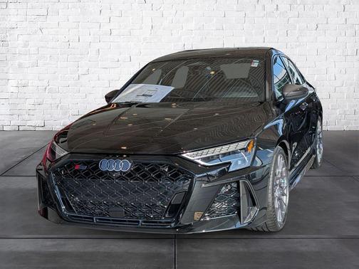 Mythos Black Metallic 2026 Audi RS 3 TFSI quattro S tronic