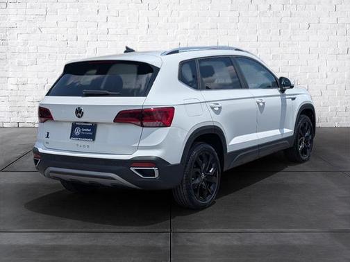 2024 Volkswagen Taos 1.5T SE
