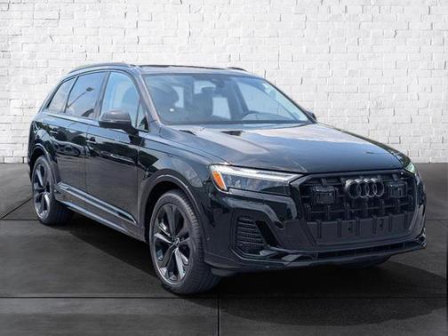 2025 Audi Q7 55 Premium Plus