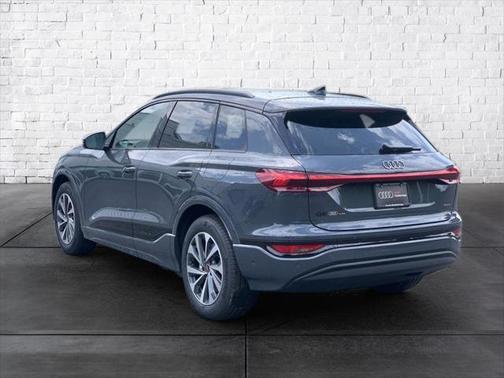 2025 Audi Q6 e-tron Prestige quattro
